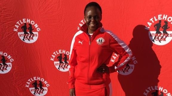 The chairwoman of Katlehong Athletics Club, Nthabiseng Mosheqane, urges athletes to support their race.