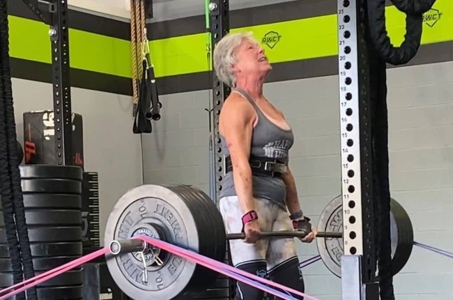 Grandma becomes a champion bodybuilder at 70